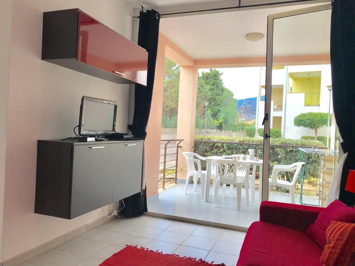 San Rocco One Bed Apartments 4A1 9 Isca sullo Ionio 外观 照片